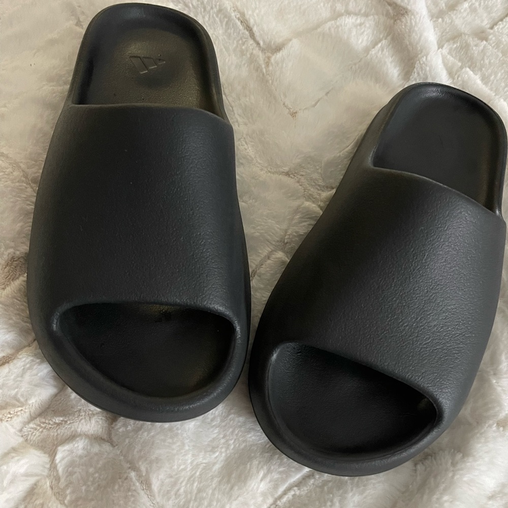 Yeezy slide